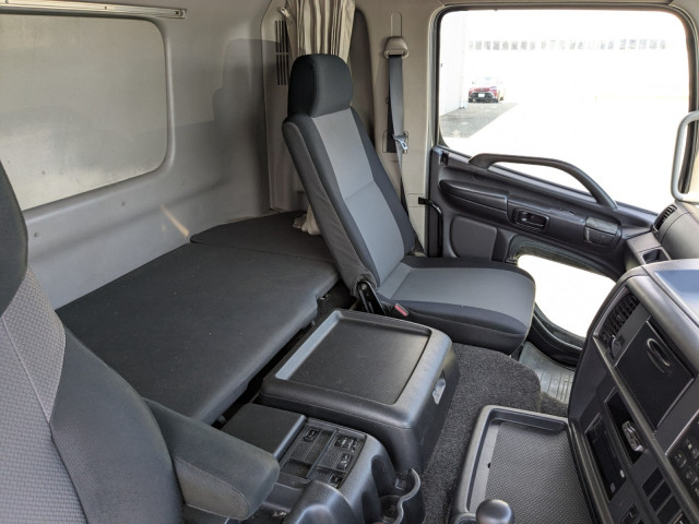 日野 プロフィア 大型 アルミウィング LKG-FW1EXBG(96241) 34枚目