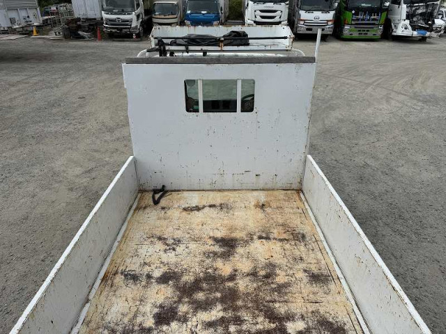 いすゞ エルフ 小型 平ボディ BKG-NKR85A(96252) 9枚目