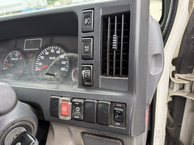 いすゞ エルフ 小型 平ボディ BKG-NKR85A(96252) 24枚目