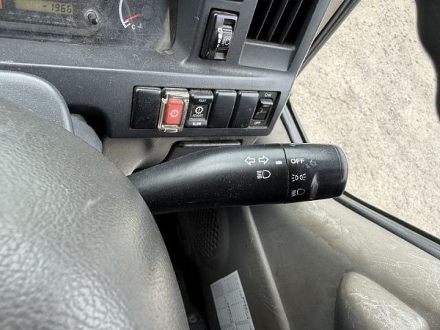 いすゞ エルフ 小型 平ボディ BKG-NKR85A(96252) 31枚目