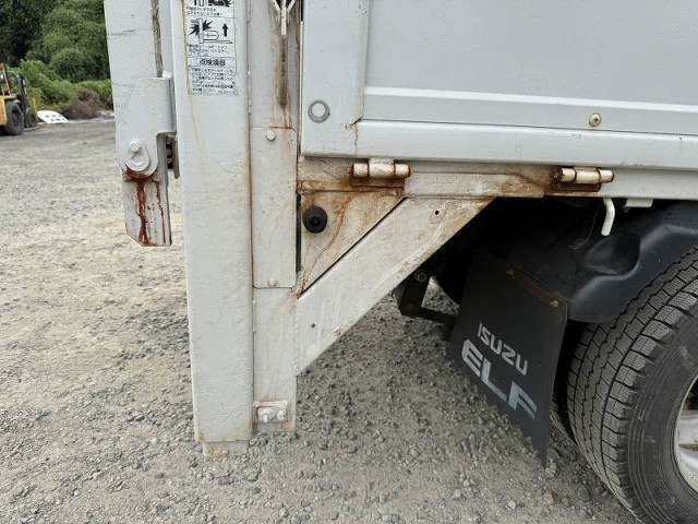 いすゞ エルフ 小型 平ボディ BKG-NKR85A(96252) 37枚目