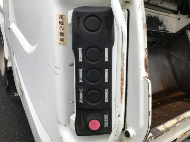 いすゞ エルフ 小型 塵芥車（プレス式） PDG-NPR75N(96257) 24枚目