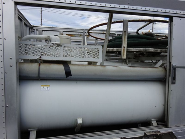 マツダ タイタン 小型 バキュームカー BDG-LKR85N(96262) 5枚目