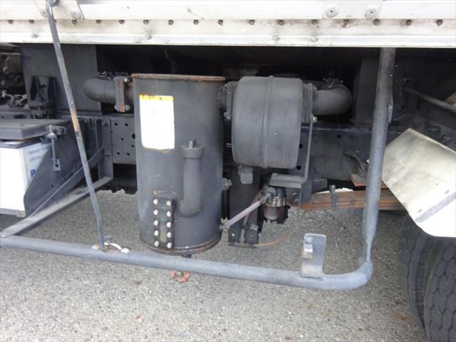 マツダ タイタン 小型 バキュームカー BDG-LKR85N(96262) 20枚目