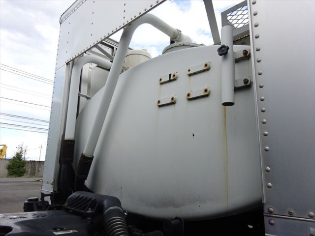 マツダ タイタン 小型 バキュームカー BDG-LKR85N(96262) 38枚目