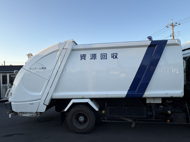 UDトラックス（日産） コンドル 中型 塵芥車（プレス式） BDG-MK36C(96264) 6枚目