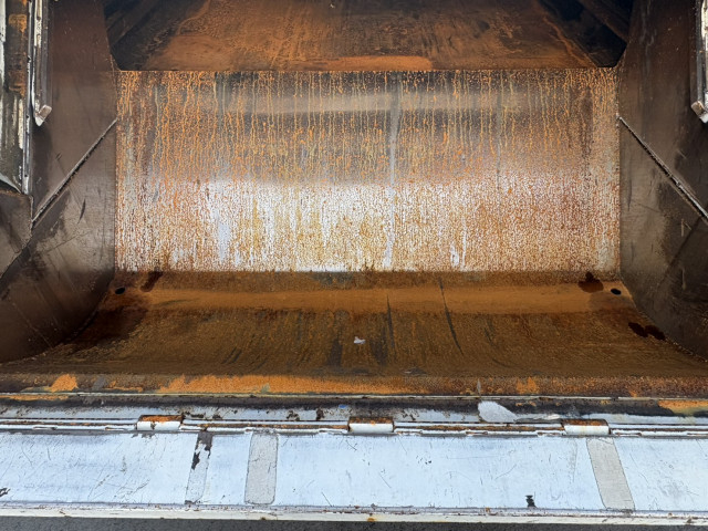 UDトラックス（日産） コンドル 中型 塵芥車（プレス式） BDG-MK36C(96264) 10枚目