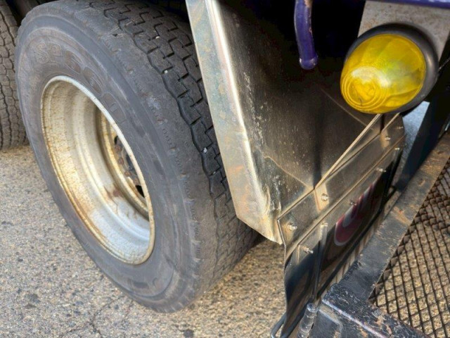 UDトラックス（日産） クオン 大型 平ボディ ADG-CX4YL(96270) 15枚目