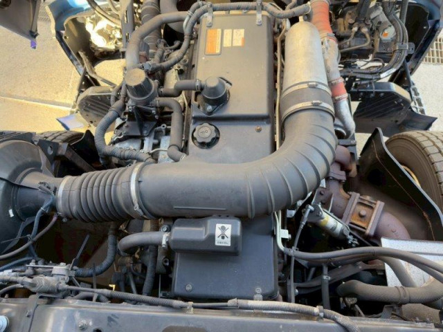 UDトラックス（日産） クオン 大型 平ボディ ADG-CX4YL(96270) 24枚目