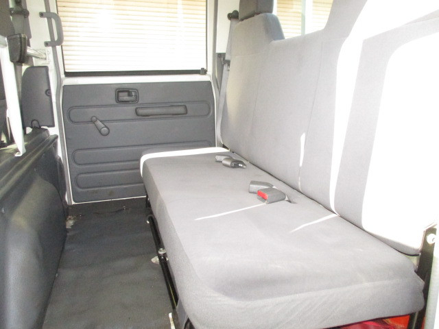 いすゞ エルフ 小型 Wキャブ BKG-NHS85A(96272) 8枚目