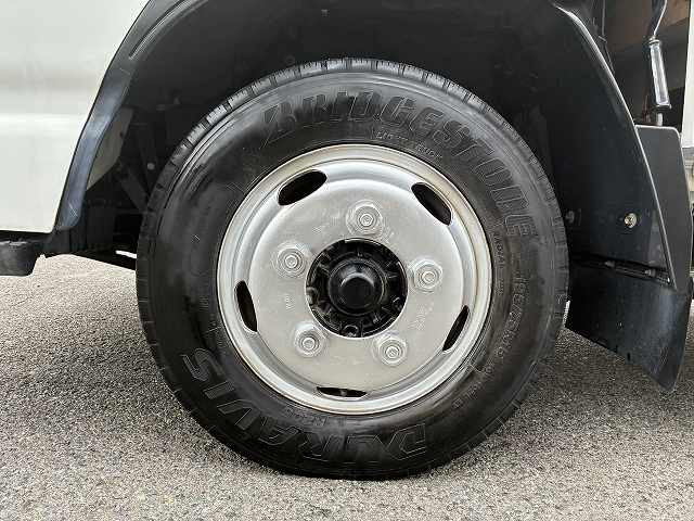 いすゞ エルフ 小型 平ボディ BKG-NJR85A(96271) 27枚目