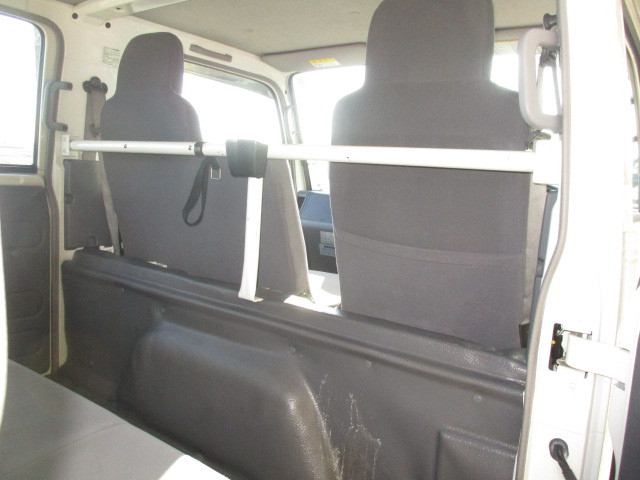 いすゞ エルフ 小型 Wキャブ BKG-NHS85A(96272) 9枚目