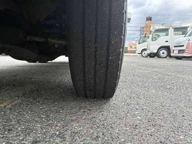 いすゞ エルフ 小型 平ボディ BKG-NJR85A(96271) 28枚目