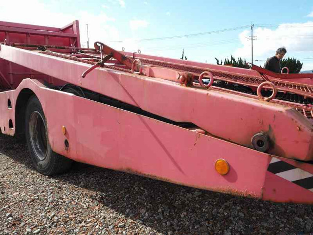 UDトラックス（日産） コンドル 中型 車載専用車 BDG-MK35C(96275) 35枚目