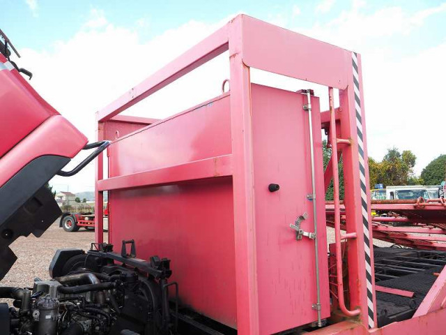 UDトラックス（日産） コンドル 中型 車載専用車 BDG-MK35C(96275) 40枚目