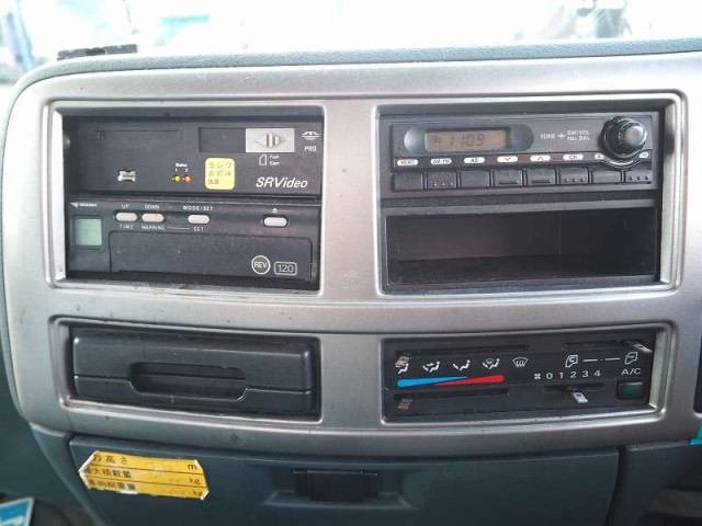 UDトラックス（日産） コンドル 中型 車載専用車 BDG-MK35C(96275) 48枚目