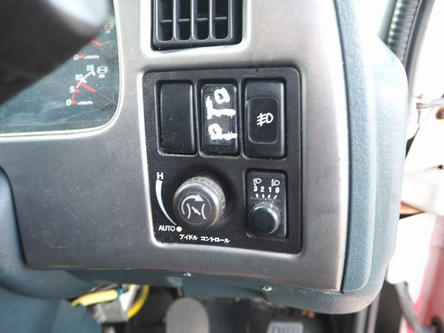 UDトラックス（日産） コンドル 中型 車載専用車 BDG-MK35C(96275) 49枚目