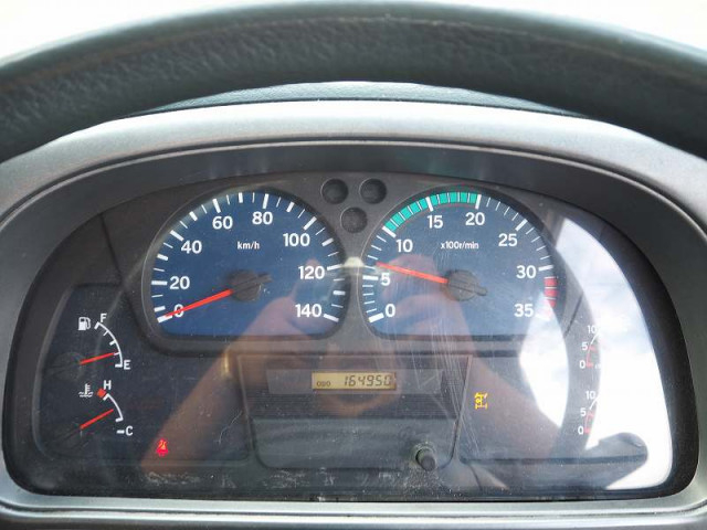 UDトラックス（日産） コンドル 中型 車載専用車 BDG-MK35C(96275) 50枚目