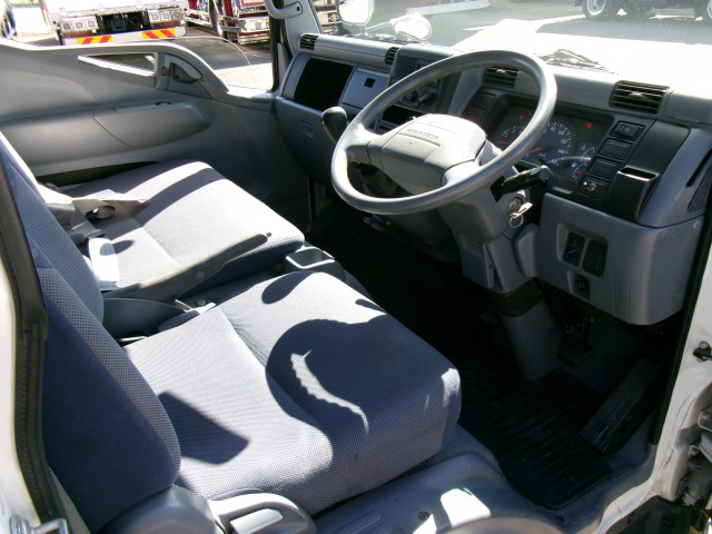 三菱ふそう キャンターガッツ 小型 平ボディ PDG-FB70B(96279) 9枚目