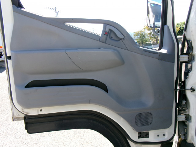 三菱ふそう キャンターガッツ 小型 平ボディ PDG-FB70B(96279) 18枚目