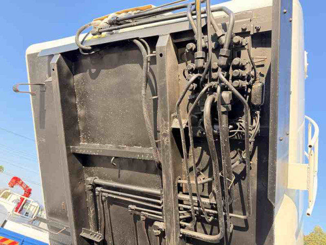 トヨタ ダイナ 小型 塵芥車（プレス式） PD-XZU304A(96286) 31枚目