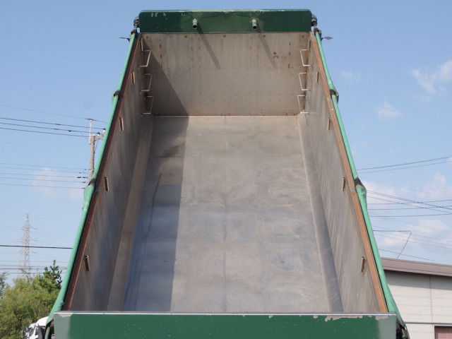 いすゞ ギガ 大型 土砂ダンプ PJ-CYM51P6(96299) 5枚目