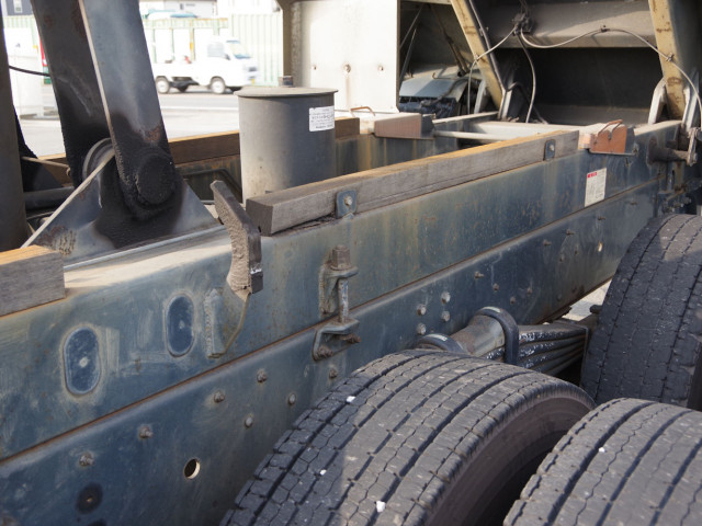 いすゞ ギガ 大型 土砂ダンプ PJ-CYM51P6(96299) 7枚目