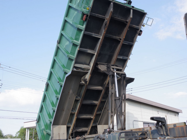 いすゞ ギガ 大型 土砂ダンプ PJ-CYM51P6(96299) 11枚目