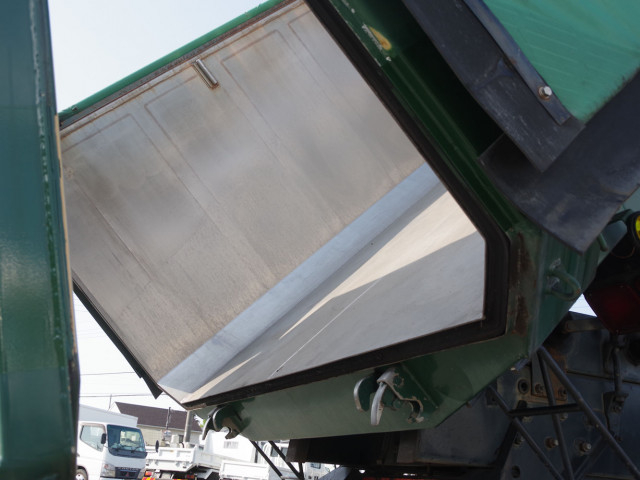 いすゞ ギガ 大型 土砂ダンプ PJ-CYM51P6(96299) 15枚目