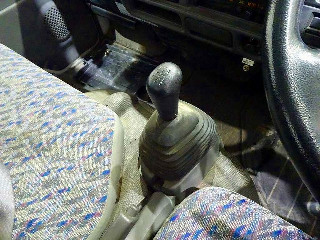 いすゞ エルフ 小型 - KRｰNKR81LV(96305) 14枚目