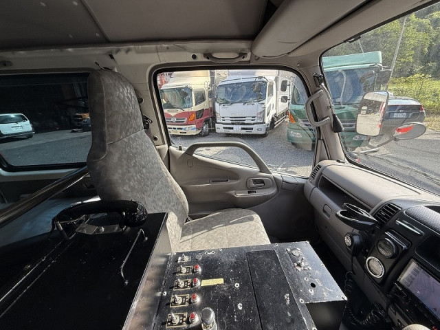 日野 デュトロ 小型 その他 KK-XZU331M(96309) 25枚目
