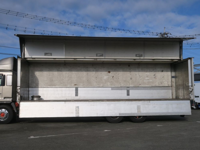 日野 プロフィア 大型 アルミウィング KC-FS4FZFA(96315) 3枚目