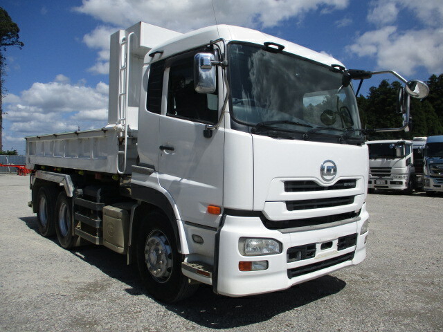 UDトラックス（日産） クオン 大型 土砂ダンプ QKG-CW5XL(36857) 3枚目