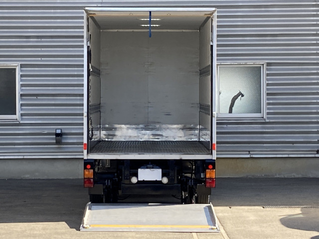 日野 デュトロ 小型 アルミバン TPG-XZU645M(96321) 4枚目