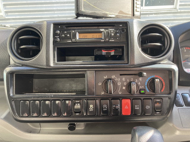 日野 デュトロ 小型 アルミバン TPG-XZU645M(96321) 17枚目