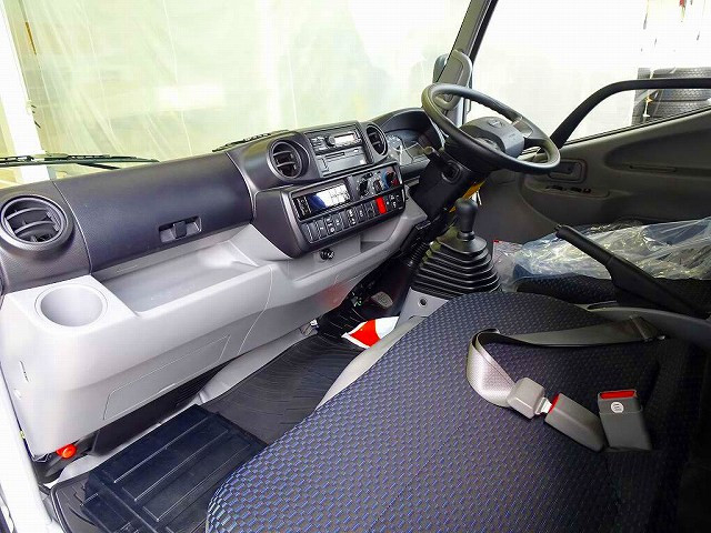 日野 デュトロ 小型 冷凍冷蔵バン 2KG-XZU605M(96380) 7枚目