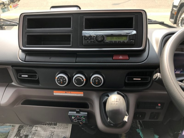 三菱ふそう キャンター 小型 クレーン付き 2PG-FEB80(96382) 7枚目