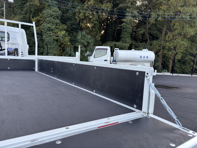 三菱ふそう キャンター 小型 クレーン付き 2PG-FEB80(96381) 11枚目