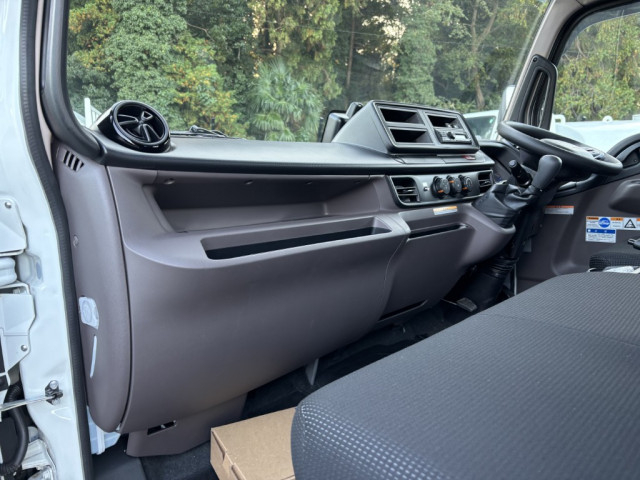 三菱ふそう キャンター 小型 クレーン付き 2PG-FEB80(96381) 38枚目