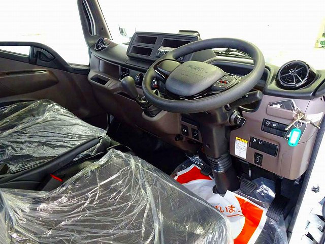 三菱ふそう キャンター 小型 平ボディ 2RG-FBAV0(96383) 5枚目