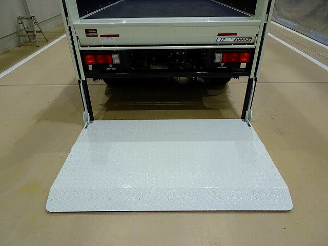 三菱ふそう キャンター 小型 平ボディ 2RG-FBAV0(96383) 30枚目