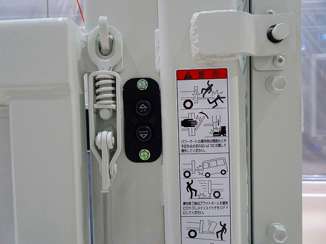 三菱ふそう キャンター 小型 平ボディ 2RG-FBAV0(96383) 32枚目