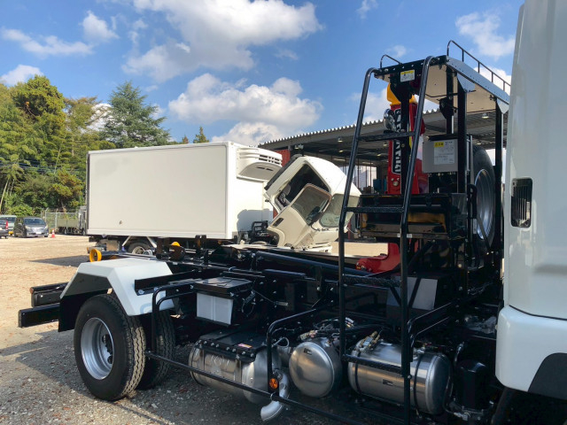 三菱ふそう ファイター 中型 コンテナ専用車 2KG-FK72F(96385) 6枚目