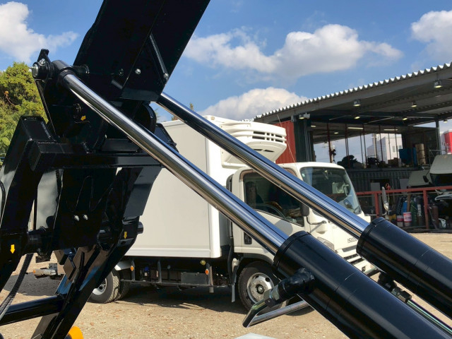 三菱ふそう ファイター 中型 コンテナ専用車 2KG-FK72F(96385) 11枚目