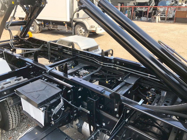 三菱ふそう ファイター 中型 コンテナ専用車 2KG-FK72F(96385) 12枚目