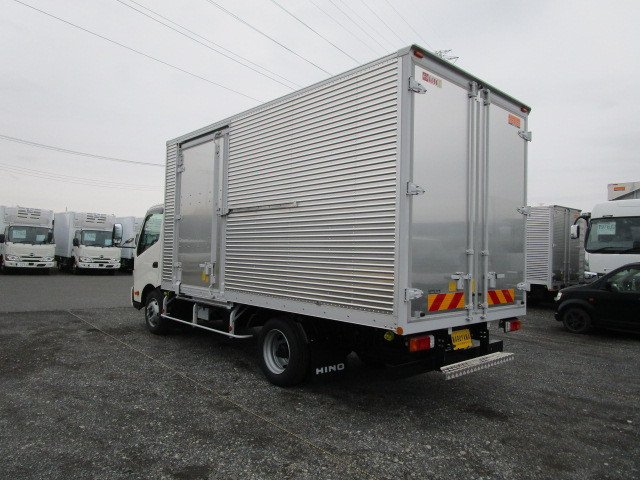 日野 デュトロ 小型 アルミバン 2KG-XZU712M(96387) 3枚目