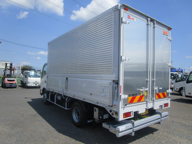 日野 デュトロ 小型 アルミウィング 2KG-XZU710M(96388) 3枚目