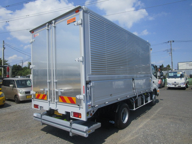 日野 デュトロ 小型 アルミウィング 2KG-XZU710M(96388) 4枚目