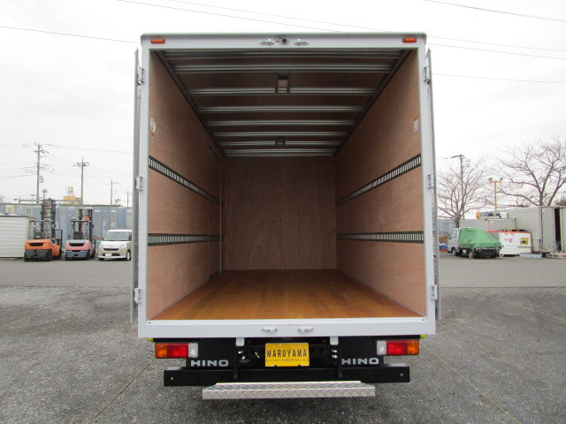 日野 デュトロ 小型 アルミバン 2KG-XZU712M(96387) 8枚目