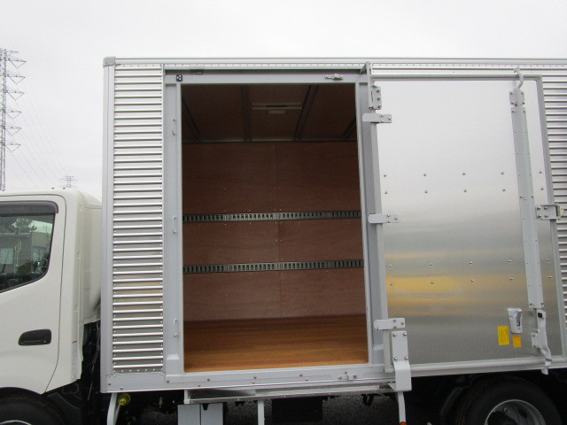 日野 デュトロ 小型 アルミバン 2KG-XZU712M(96387) 32枚目